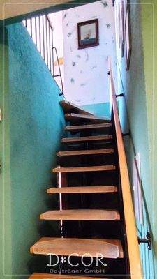 Treppe ins Dachgeschoss aktuell