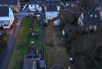 Grundstück mit Haus 