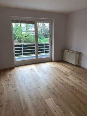 Master-Bedroom mit Balkon