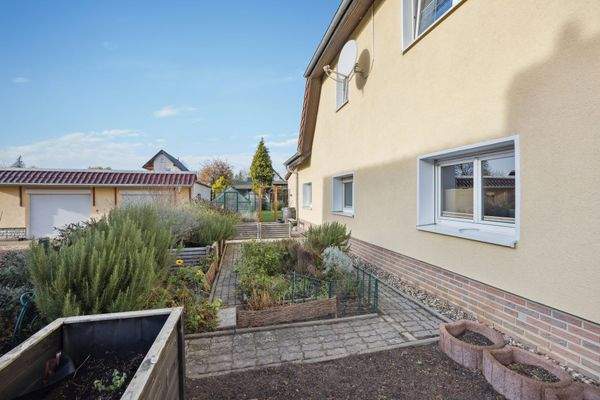 Südansicht/Obst&Gemüsegarten