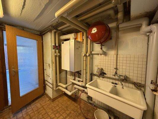 Heizraum/Waschküche EG