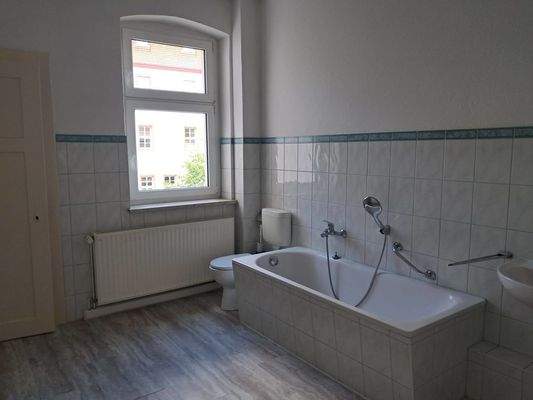 Badezimmer mit Abstellkammer