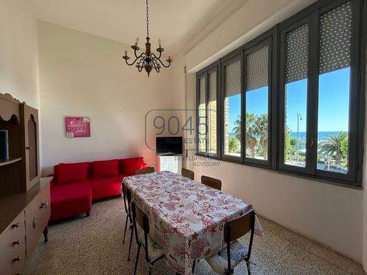 Historische Villa mit Garten direkt am Meer in Giulianova Lido - Abruzzen