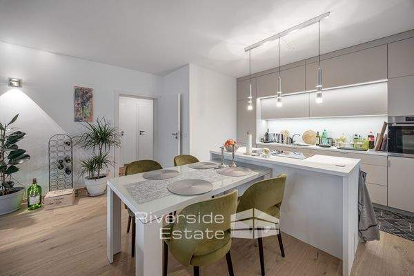 offener Wohn- und Essbereich 