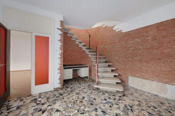 Treppenhaus EG zu 1. OG