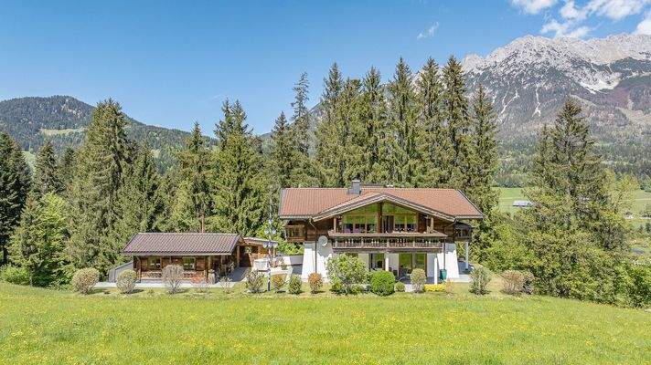 KITZIMMO-Luxusvilla mit Kaiserblick in Alleinlage kaufen - Immobilien Scheffau.