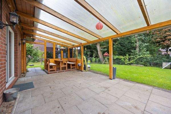 Überdachte Terrasse