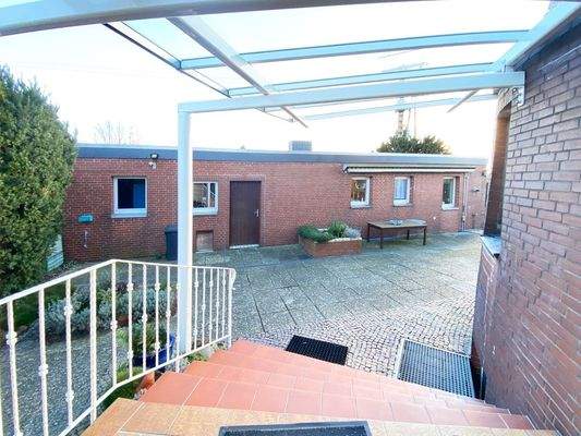 Übergang Nebengebäude