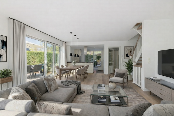 Wohn- Essbereich (KI möbliert)