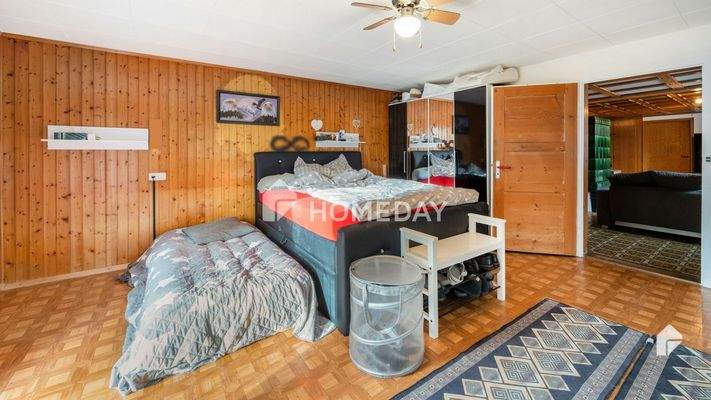 1. OG Schlafzimmer 2 2