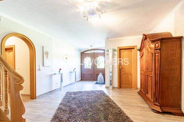 Der Flur mit Blick auf den Eingang