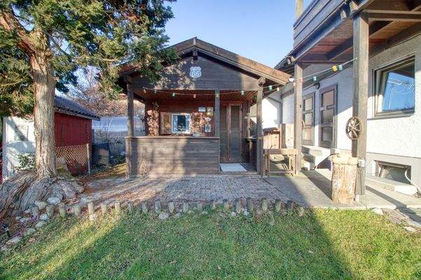 Gartenanteil mit Gartenhaus