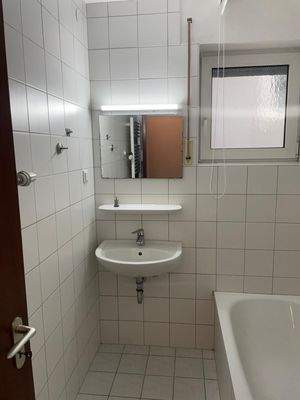 Modernes Badezimmer