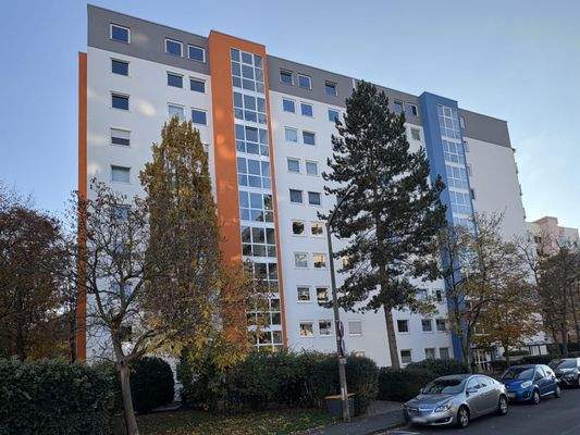 Wohnanlage_Straßenansicht