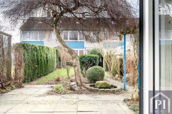 Blick in den gepflegten Garten