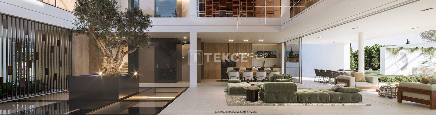 Detached Villa with Infinity Pool in Estepona Spain