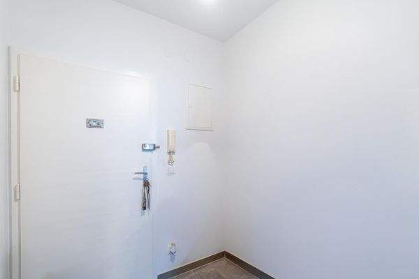 Vorzimmer mit Platz für Garderobe