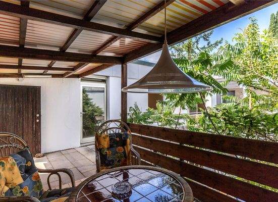 Überdachter Outdoorbereich EG-Ebene 