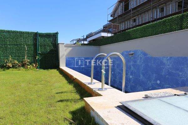 Villas with Private Pools in a Complex in Konyaaltı Antalya