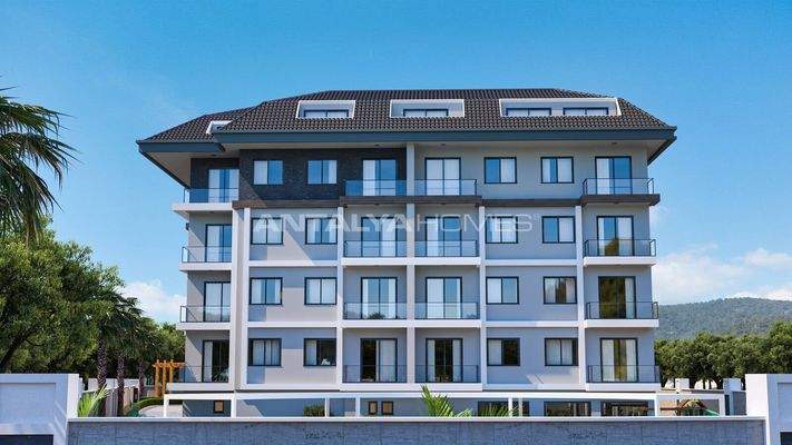 2 and 3-Bedroom Flats with Pool Access in Alanya Oba