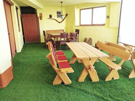 überdachter Freisitz Innenhof