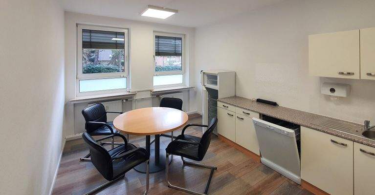 07 wdi rückwärtiges Büro mit "Teeküche"