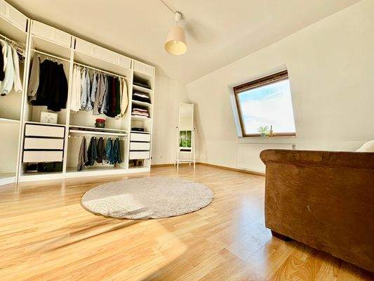 RAT_H33_Ankleide2_DG