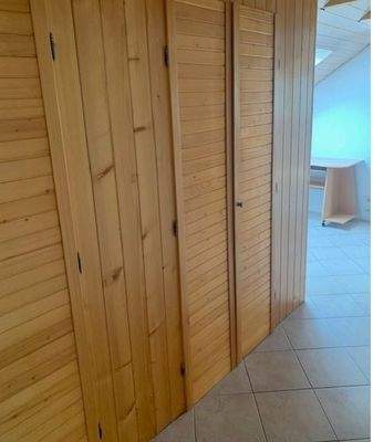 Eingang mit Abstellabteil