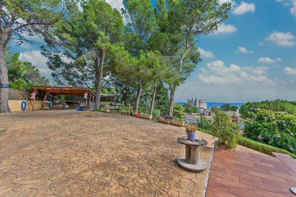 Parking space in villa in Palmanova