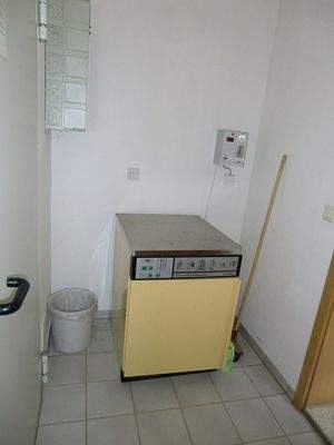 D2441-Intern4#Blick Industrietrockner.jpg