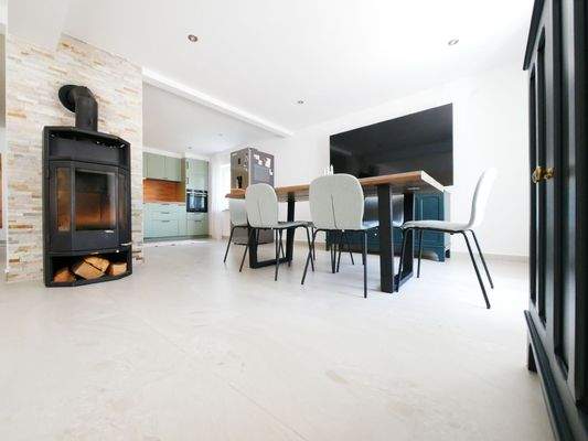 Offener Wohn- und Esszimmerbereich