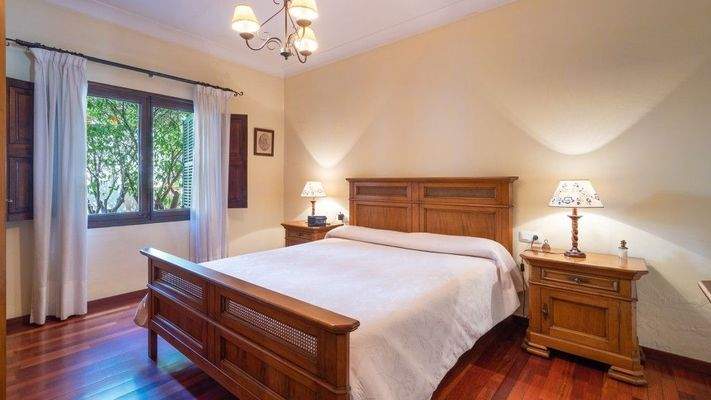 Villa mit vielen Möglichkeiten zum Verkauf bei der Stierkampfarena, Palma, Mallorca 92644