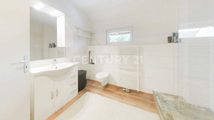 Badezimmer- Hinterhaus