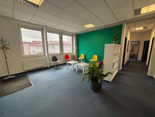 Warte-/ Eingangsbereich