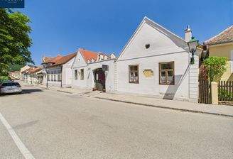 Straßenansicht - Pic 1