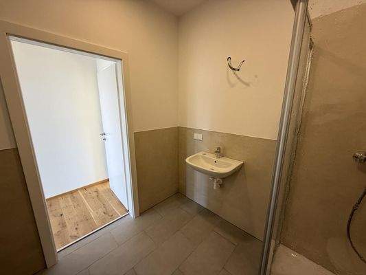 20250520_110705662_iOS