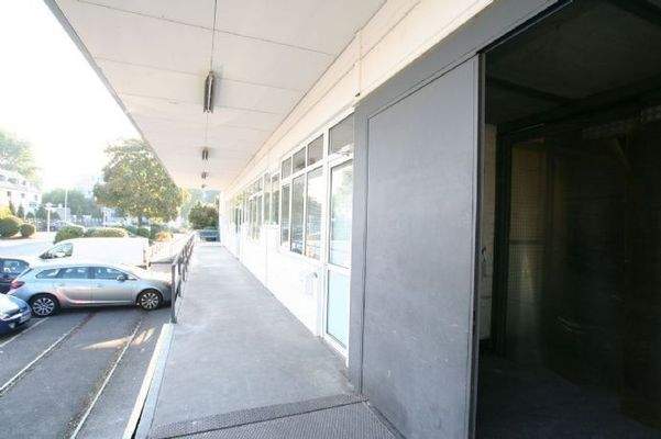 Rampe Eingangsbereich Lastenaufzug