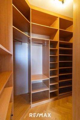 17. Begehbare Schrank