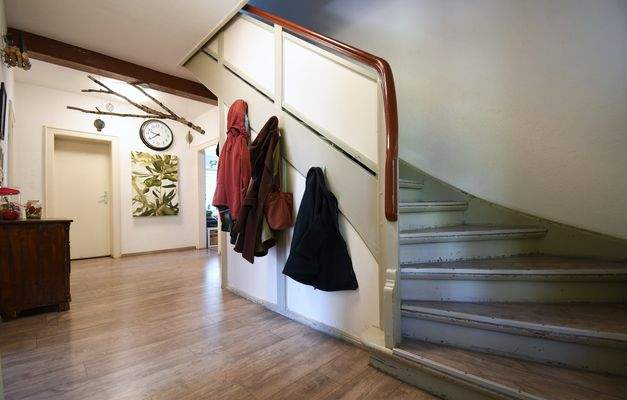 Flur mit Treppe