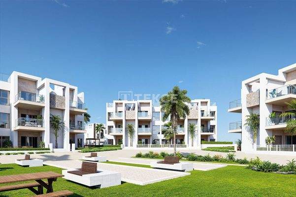 Golf-Front Apartments with Pool in Los Alcázares Murcia