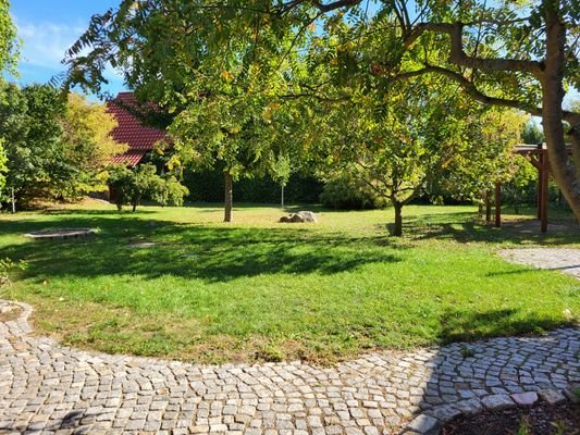 13. Garten