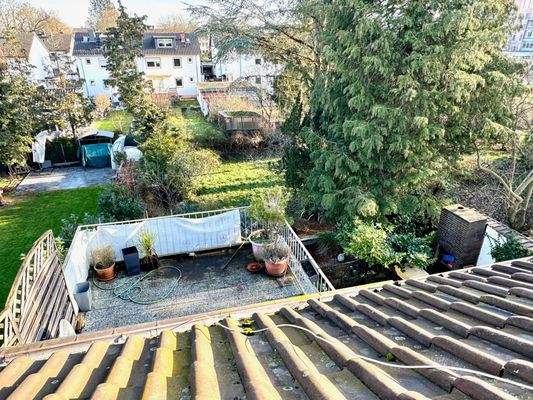 T45 Ausblick DG in den Garten.jpeg