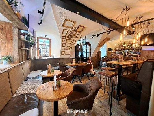 12_EG Lokal Offener Sitzbereich