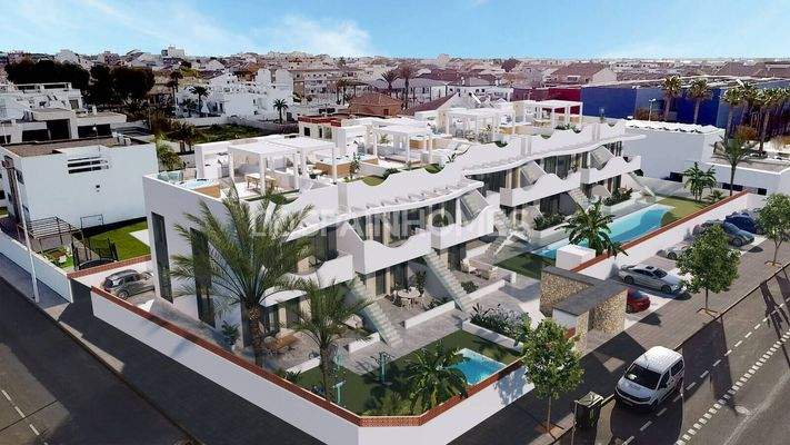 Spacious Flats with Private Gardens in Pilar de la Horadada