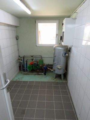 Druckwasserkessel mit Pumpe