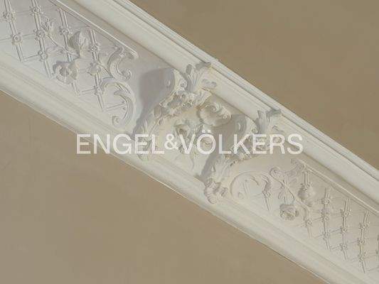 Wunderschöner altbautypischer Stuck