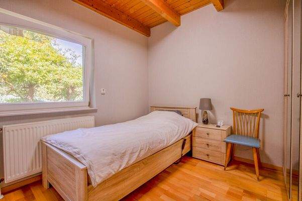 Kinder-/Gästezimmer