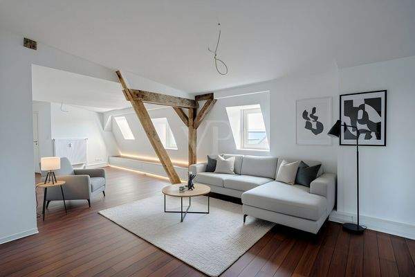 Wohnzimmer digital möbliert