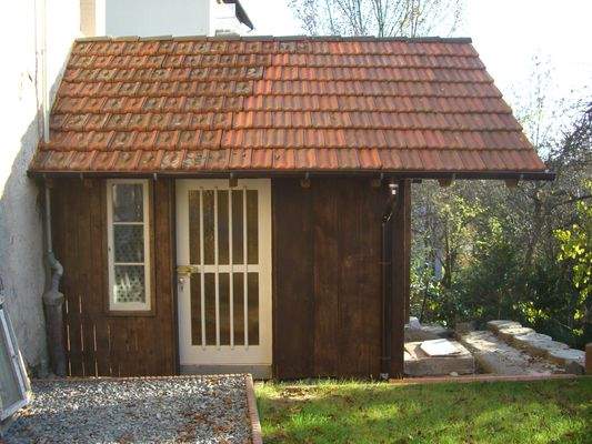 massives Gartenhaus