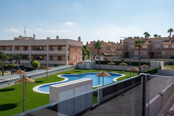 Villas Boasting Chic Design in Gran Alacant Alicante